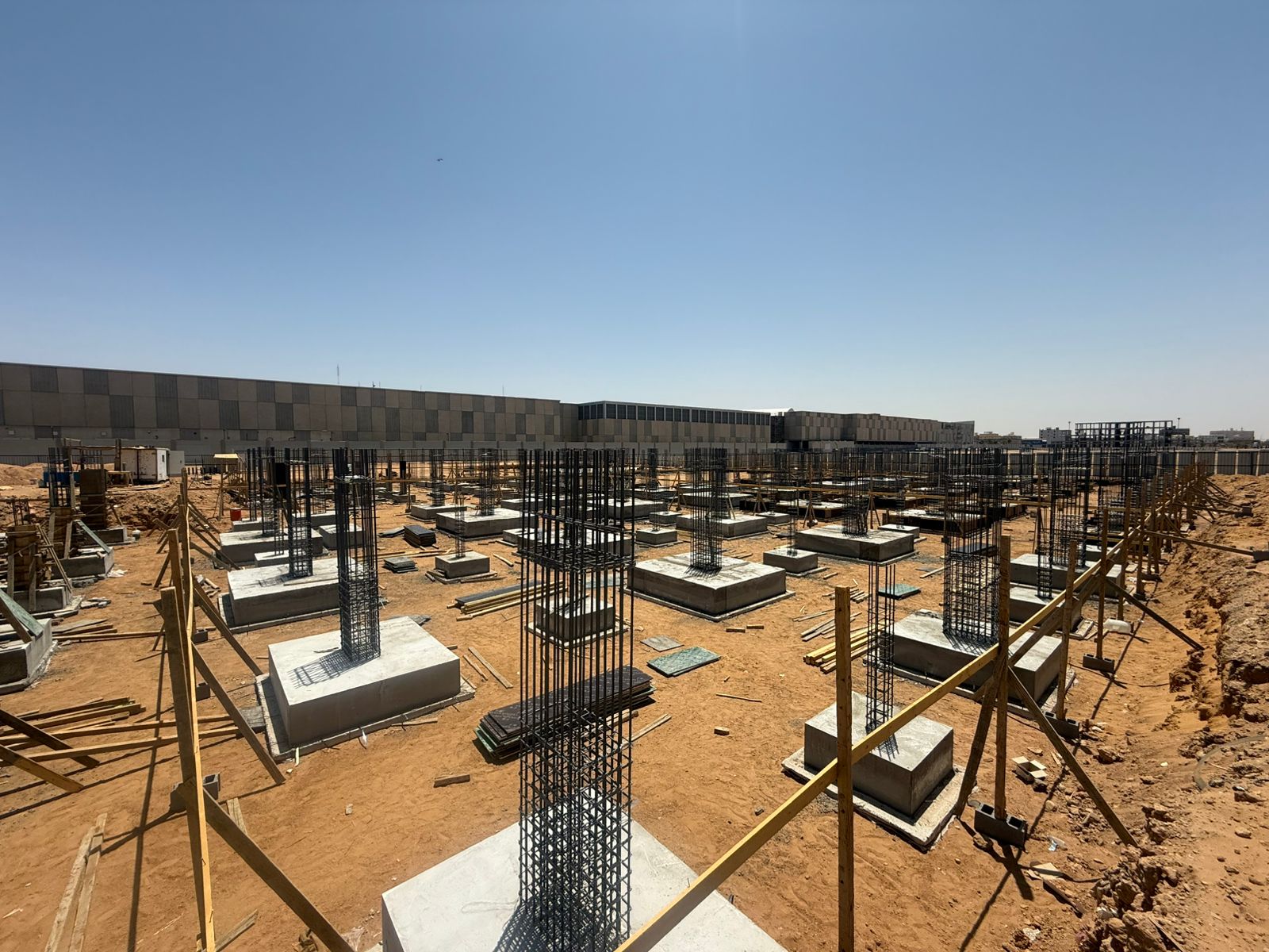 أعمال الإشراف على التنفيذ